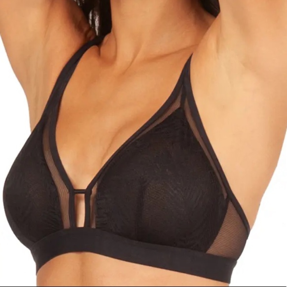 LIVELY The Smooth Lace Bralette